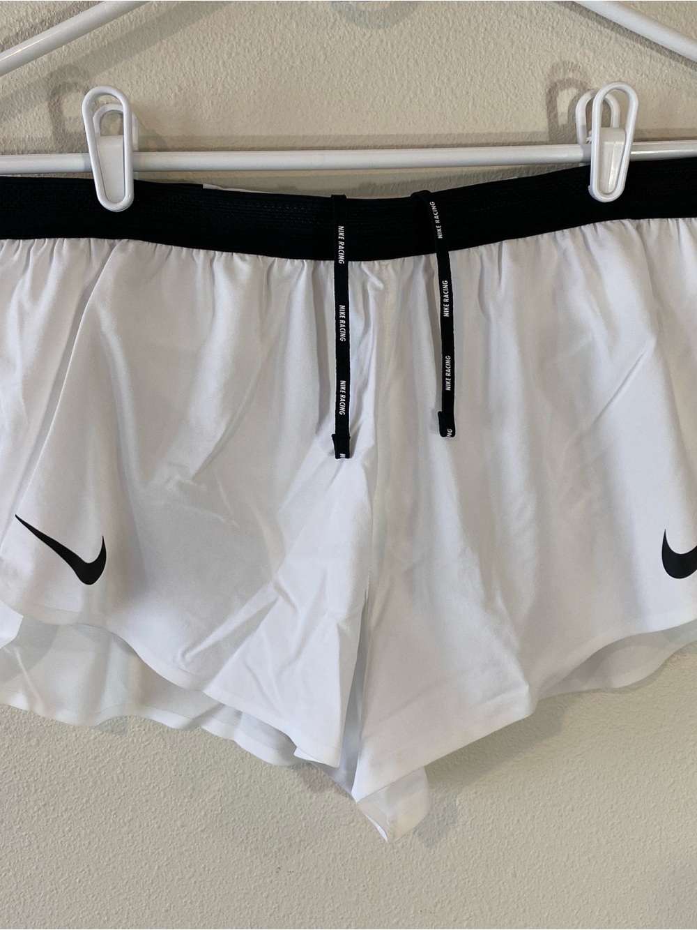 Nike AeroSwift Dri-Fit ADV 2” White Running Shorts FN3349-121  $90 - Medium